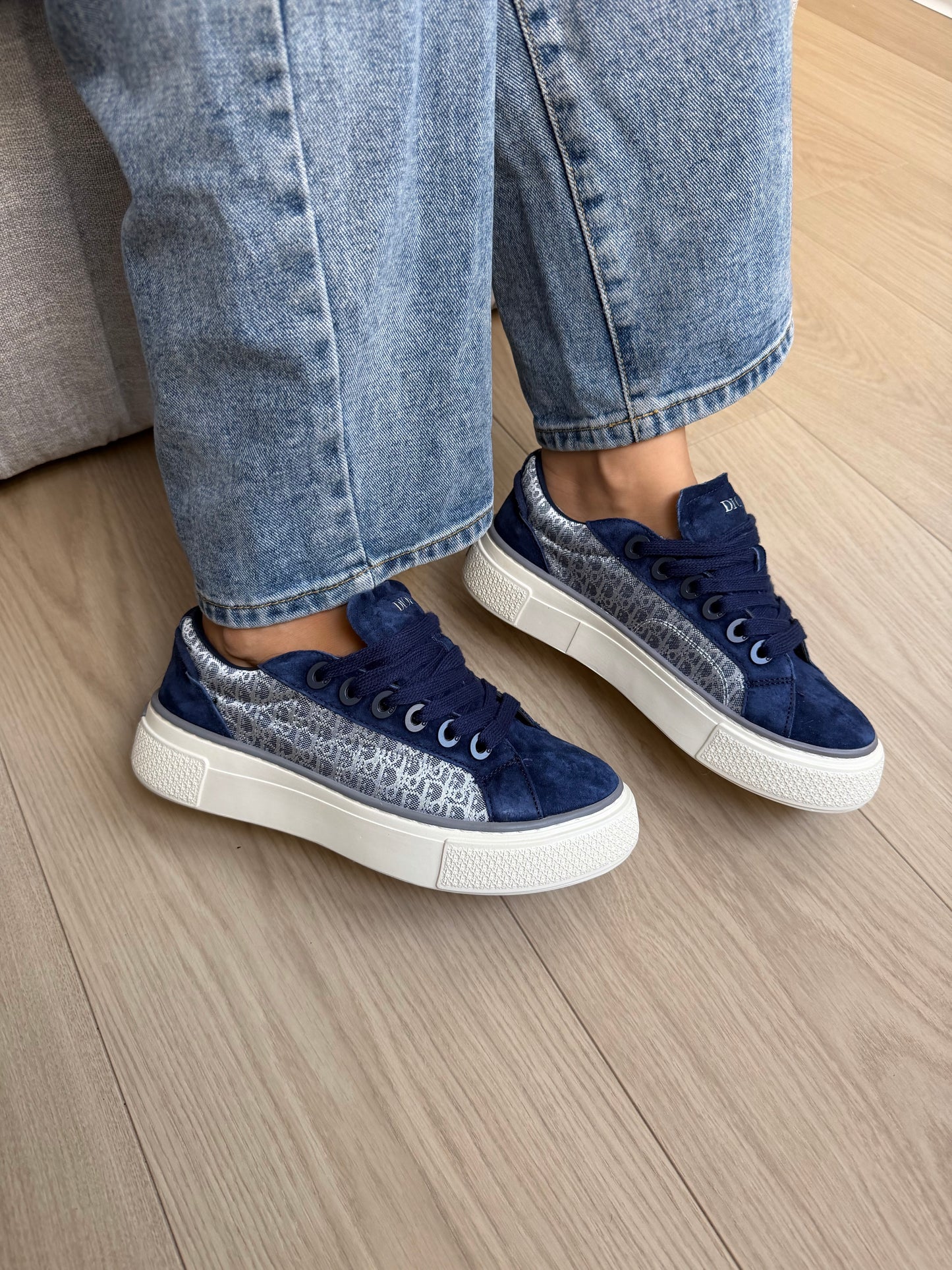 Dior B33 Blue VELNORA™