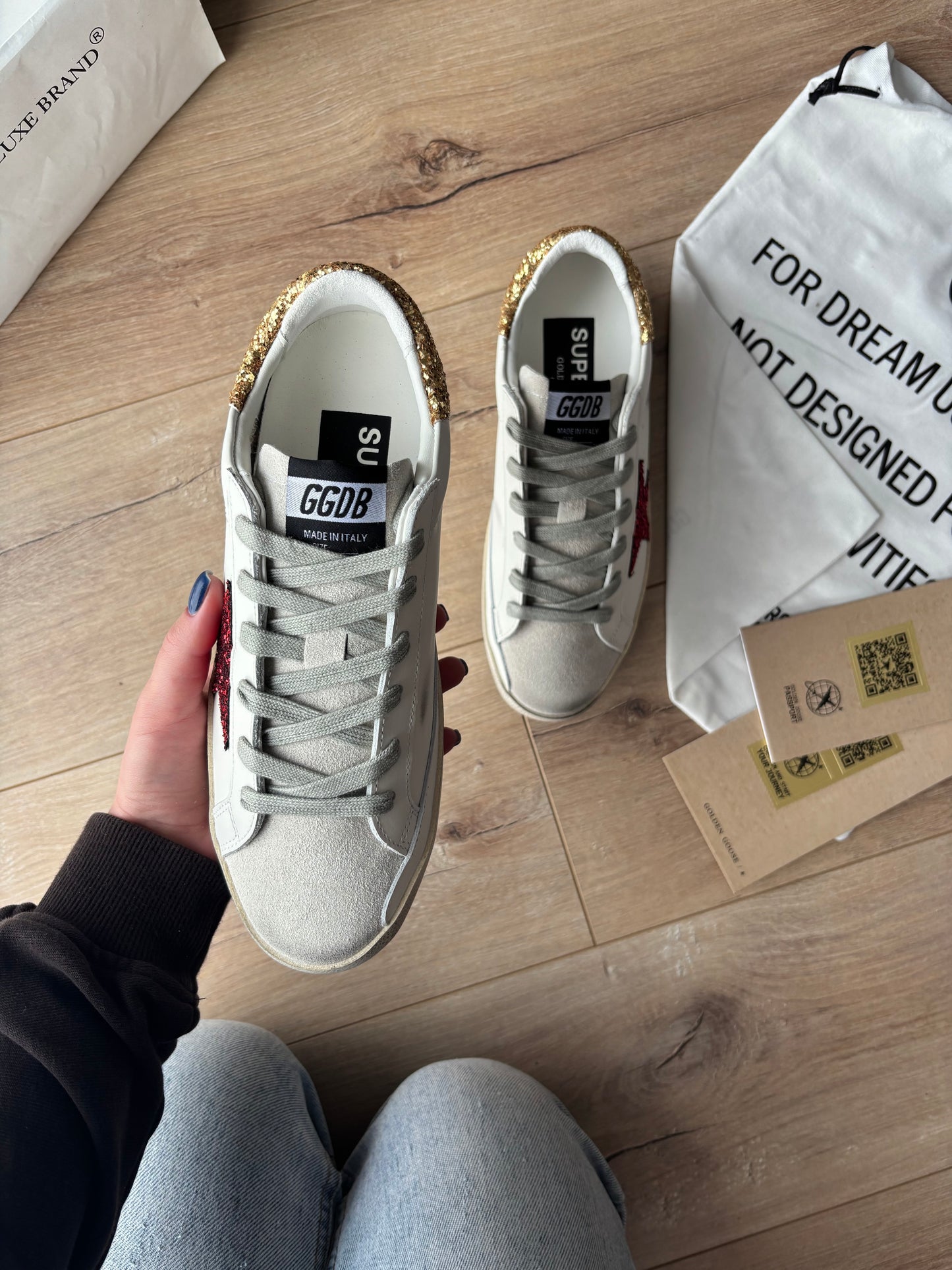 Golden Goose Glitter Star Sneakers VELNORA™