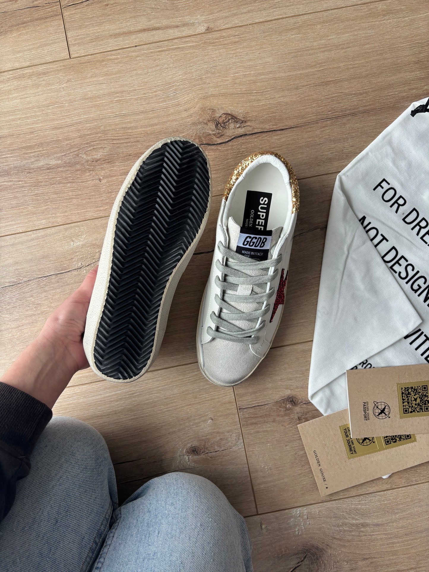 Golden Goose Glitter Star Sneakers VELNORA™