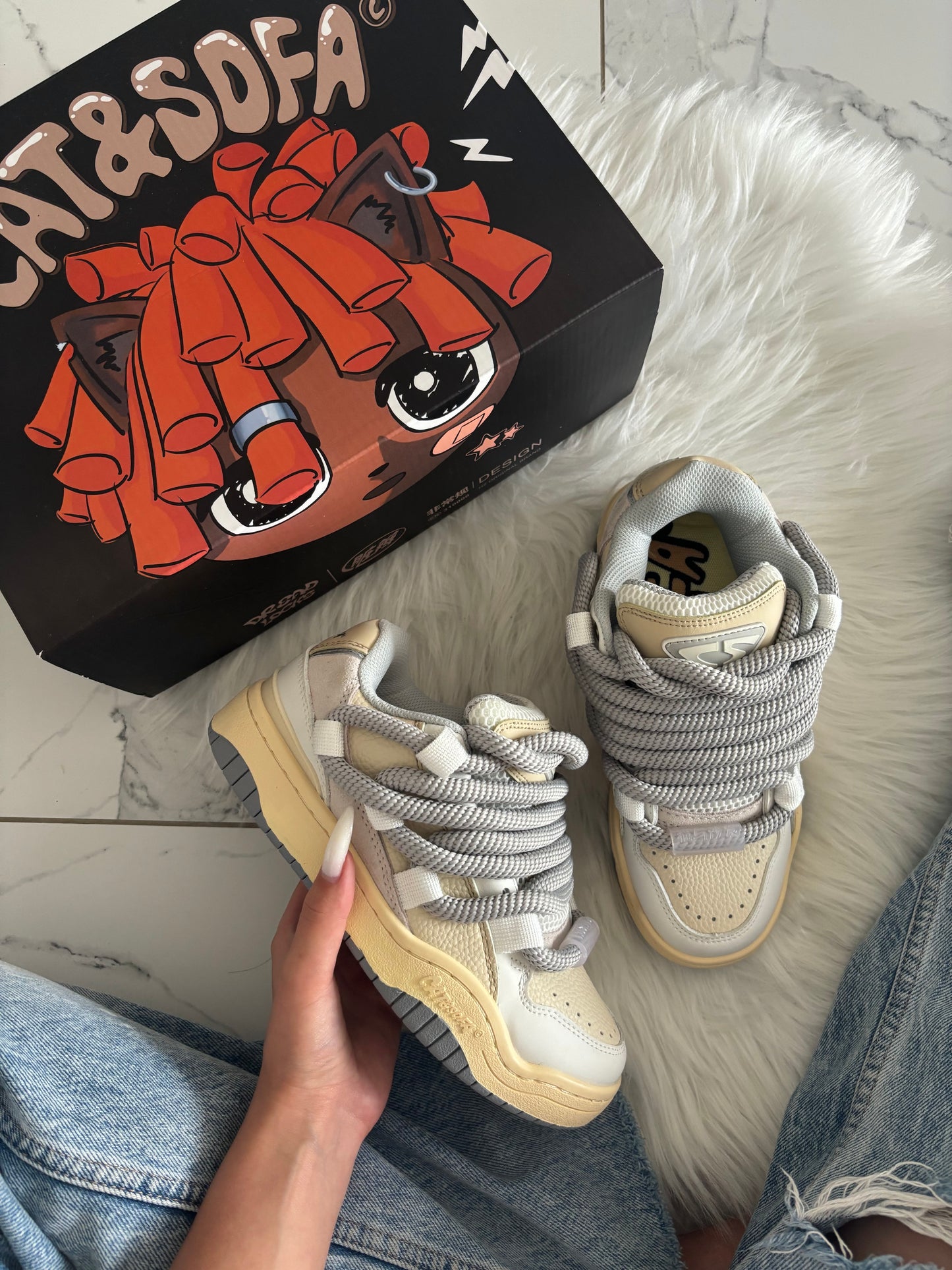 Cat&Sofa Beige White Rope Laces