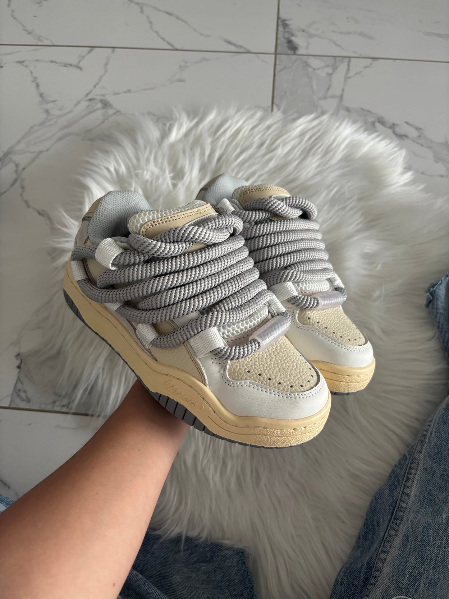 Cat&Sofa Beige White Rope Laces