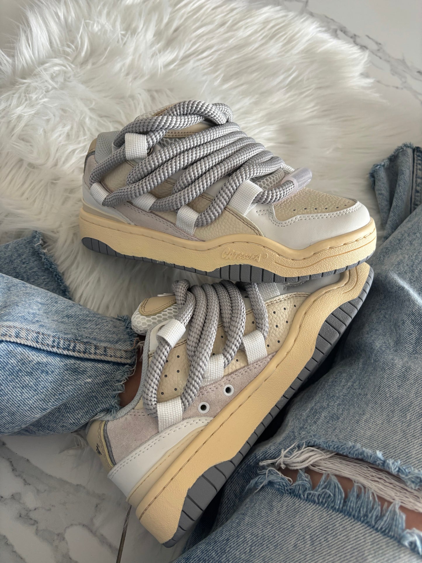 Cat&Sofa Beige White Rope Laces