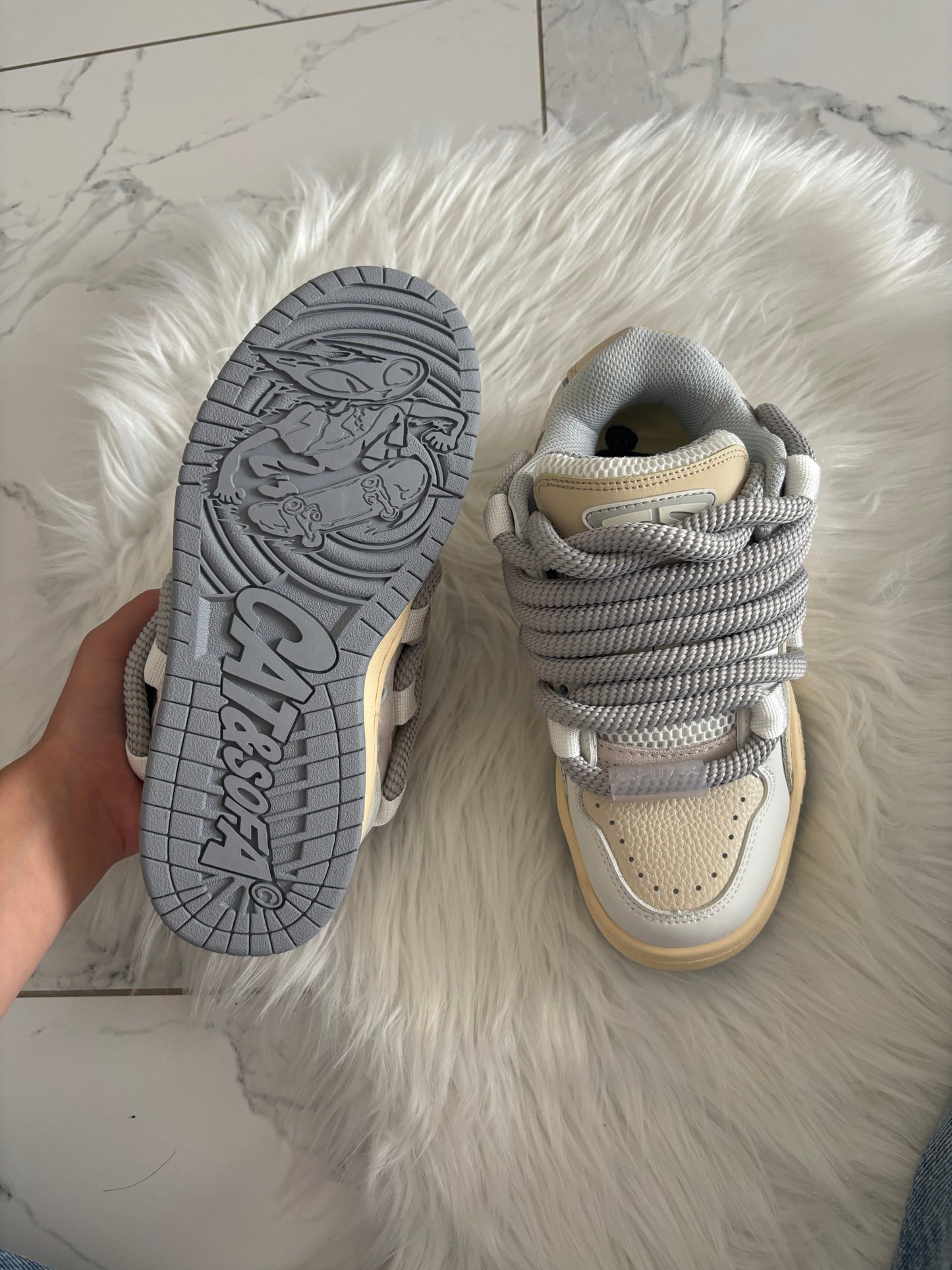 Cat&Sofa Beige White Rope Laces